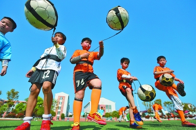 aurora 击败 Falcons 以进入 2025 年电子竞技世界杯总决赛